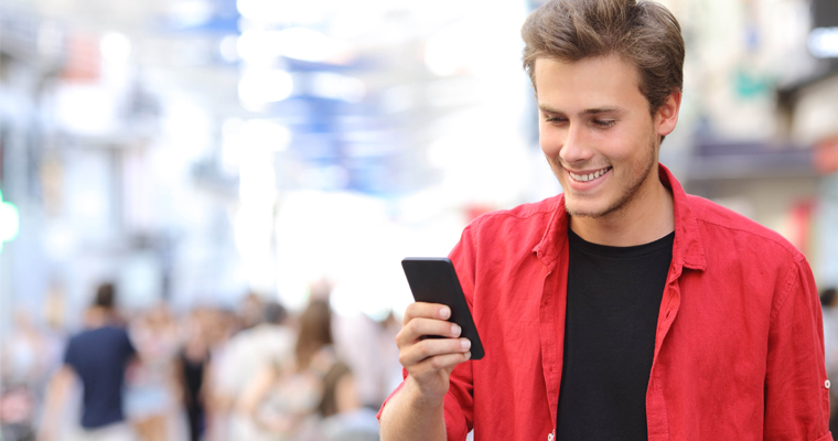 Чи варто брати міні-кредит на карту для купівлі телефона?