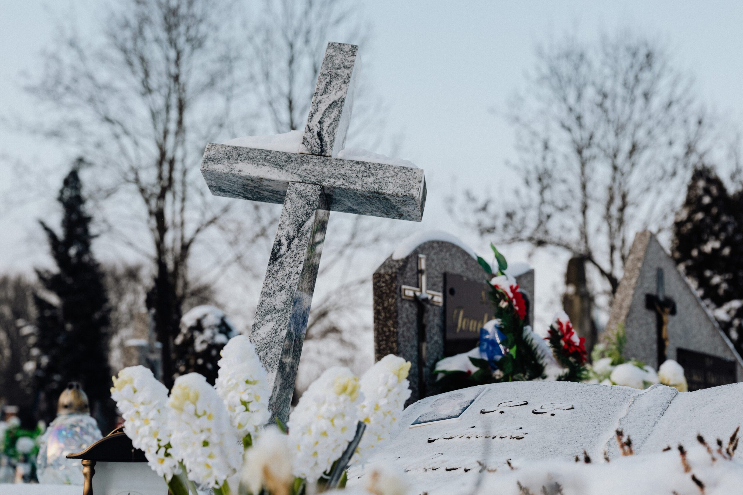 Вартість похорону людини в Україні